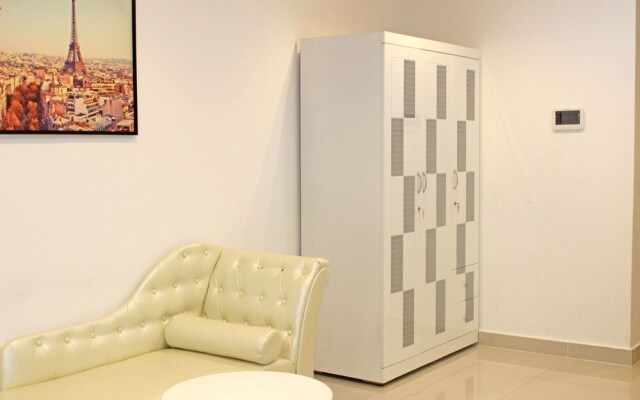 Le Hieu Apartment at Sky Center