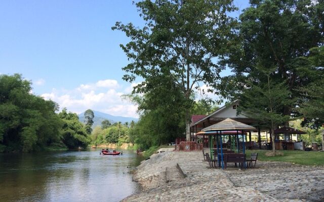 River & Mountain resort