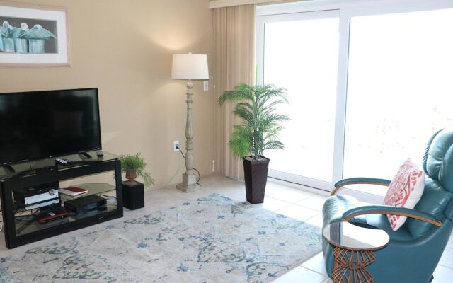 Jamaica Royale - T41 - 2 Br Condo