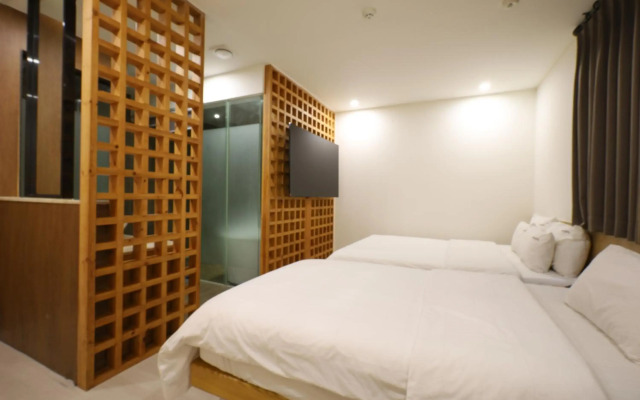 TRT Hotel