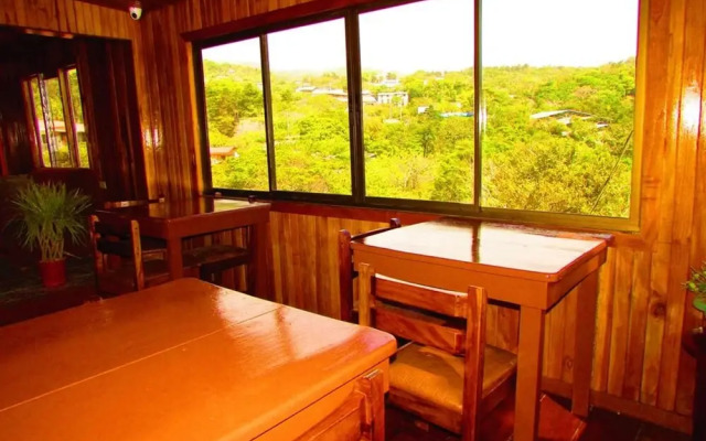 Que Tuanis Hostel Monteverde