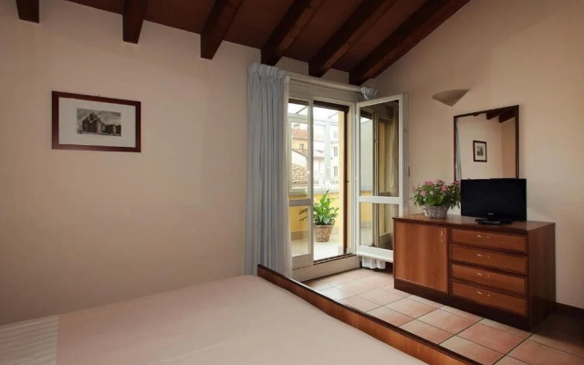 Astoria Residence