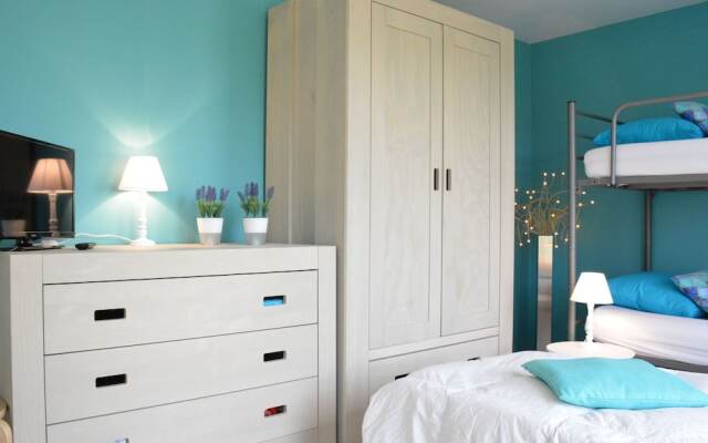 Luxurious Villa in Beauraing with Garden