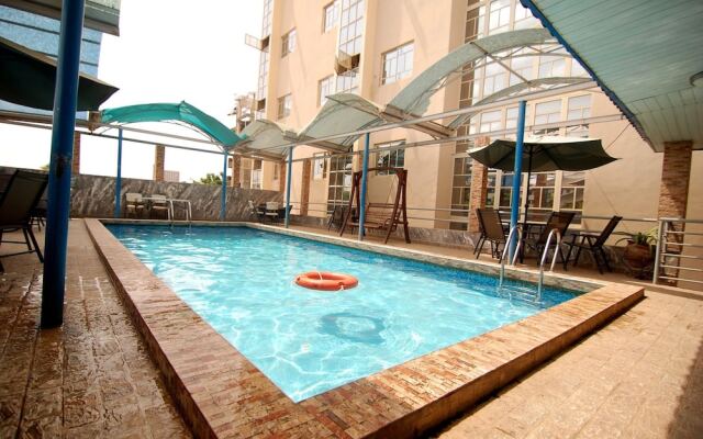 Elomaz Hotels, Abuja