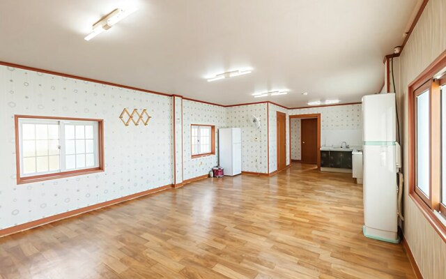 Namhae Namhae Bada Pension