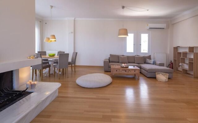 Rhea - Glyfada Sea View Apartment