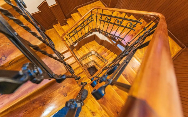 Madrid 1915 Private Suites