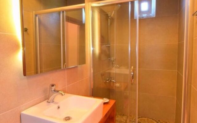 Sweet Home River Hotel