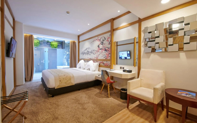Verse Luxe Hotel Wahid Hasyim