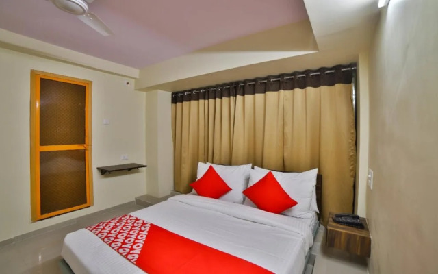 Madhuram Arcade By OYO Rooms