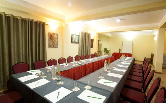Royal Astoria Hotel