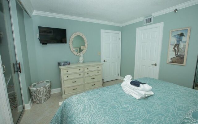 Magnolia House 606 1 Bedroom Condo by RedAwning