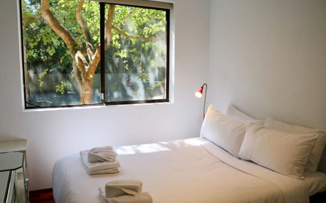 Spacious Apartment in Lane Cove Near CBD