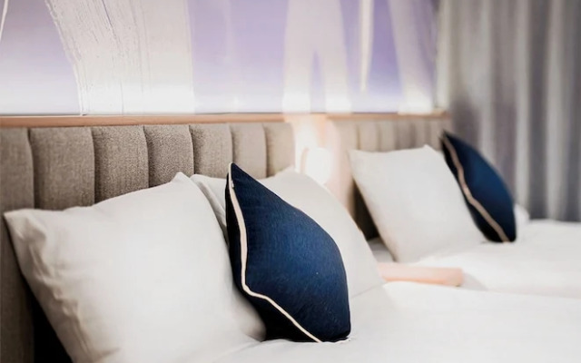 rakuyado-hanazonoekmae