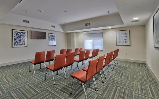 Holiday Inn Express & Suites Albuquerque Historic Old Town by IHG