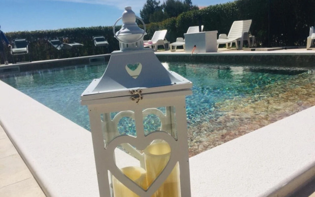 Pool - Swimming Pool and Grill - A1