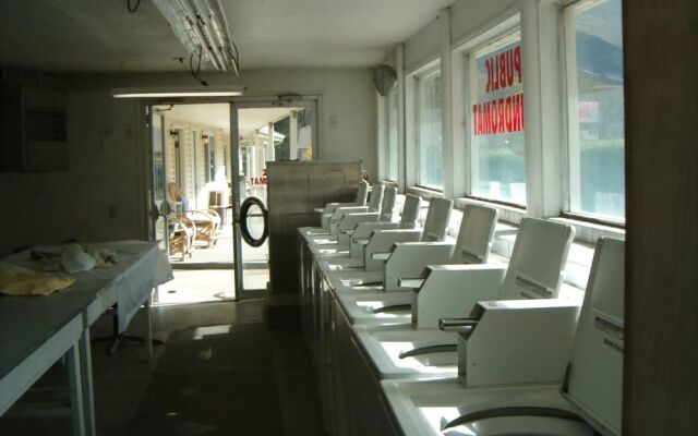 Salmon River Motel