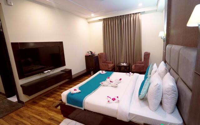 Hotel Idhayan Palace