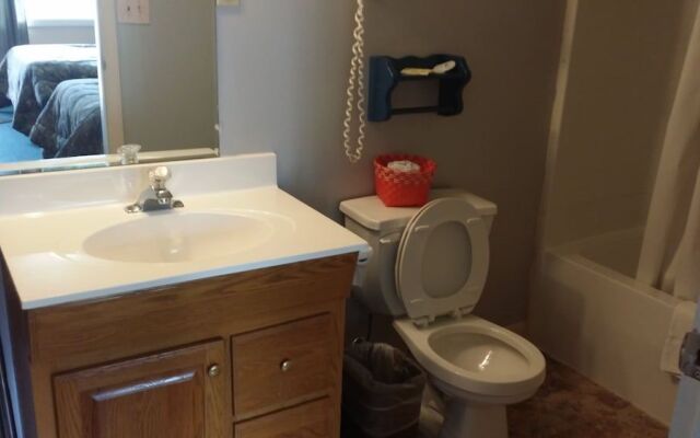 River Country Motor Lodge