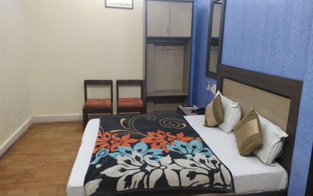 Hotel Dilli by OYO Rooms