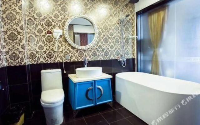 Dandong Yihai Business Hotel