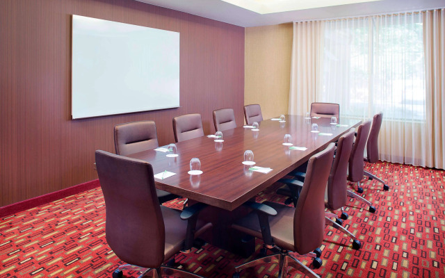 Spark by Hilton Birmingham Colonnade