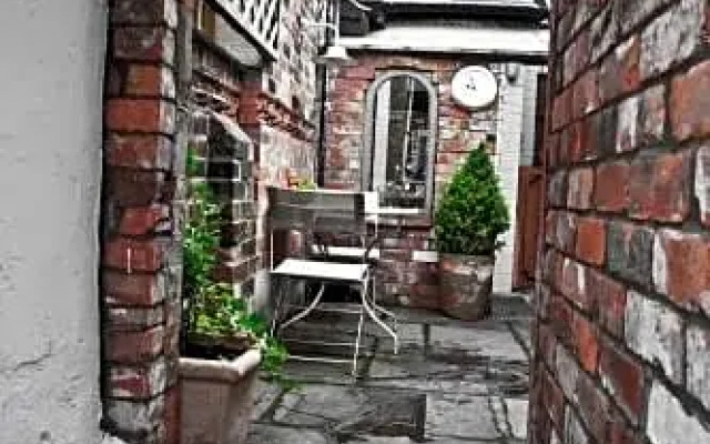 The Old Bakery Restaurant with Rooms