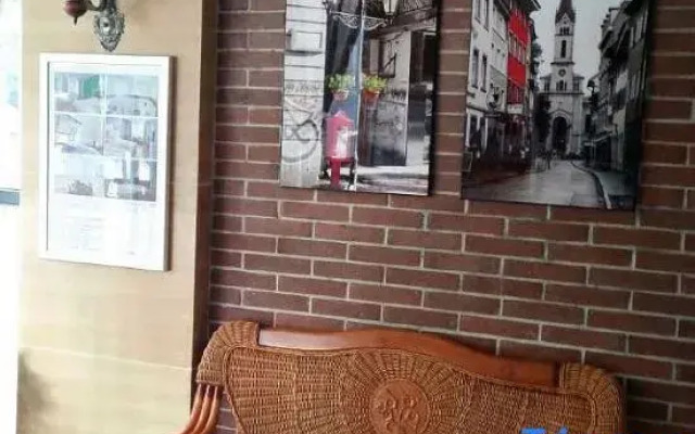 Yiyang Aishang Hotel