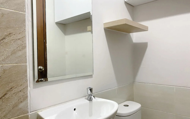 Serene And Tidy Studio Apartment Transpark Juanda Bekasi Timur