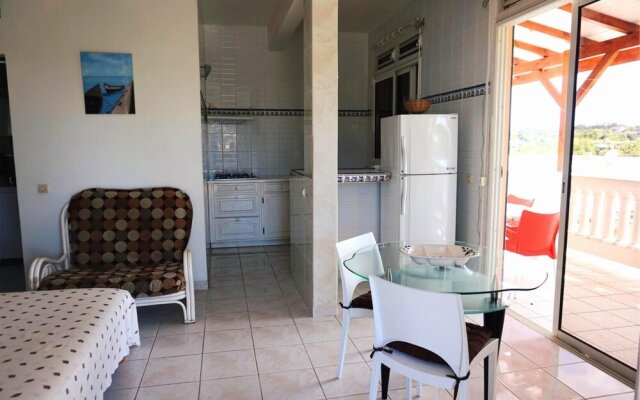Studio in Le Gosier, With Furnished Terrace and Wifi - 3 km From the Beach
