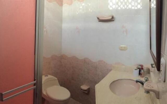 Cande Hostel