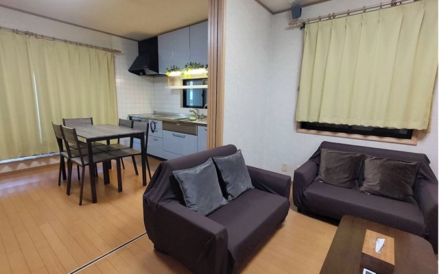 Lucky Higashi Mizue – Guest Rooms – Tokyo