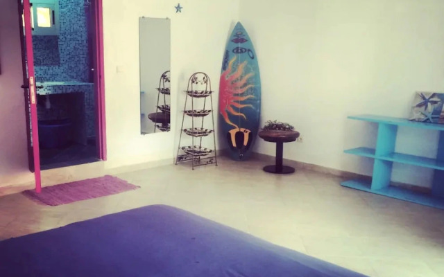 Kame Surf Camp & School Sunset Beach Bar
