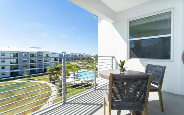 3180 PC - 402 - Storey Lake