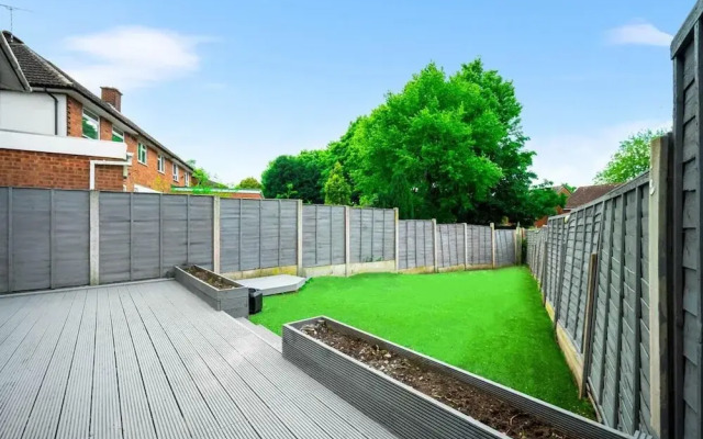 Birmingham Blissful Retreat - 3 Bed House