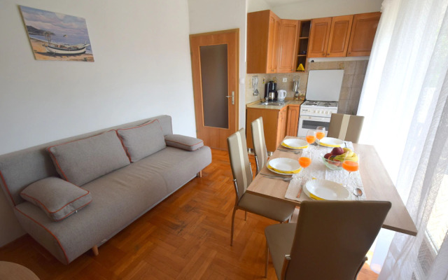 Apartment Biserka