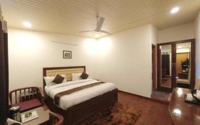 Hotel sunny cot