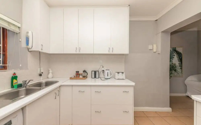 Spaciaous 2 Bedroom Bokaap Apartment