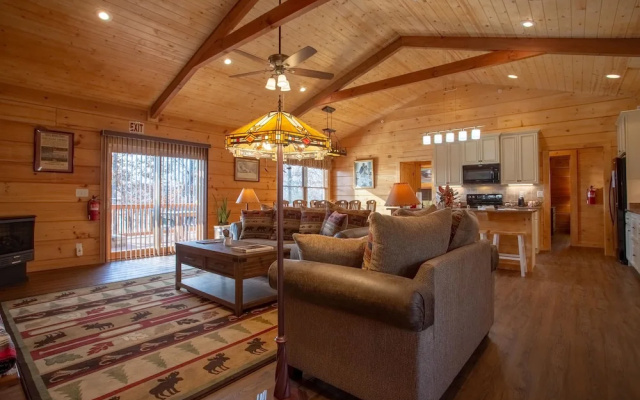 Teal's Treasure 3 Bedrooms 2 Bathrooms Home