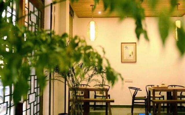 Yuliang Old Town Inn