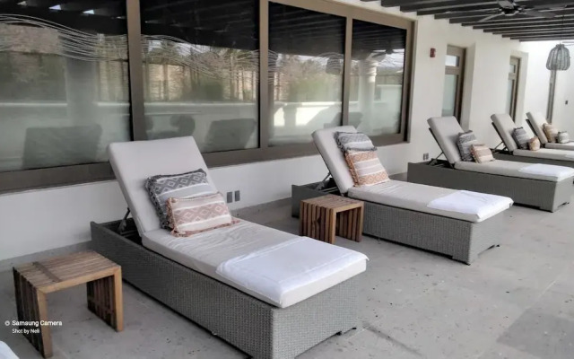 Ocean view beach suite