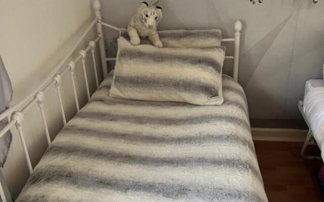 Impeccable 2-bed House in Weston-super-mare