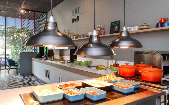Holiday Inn Bournemouth by IHG