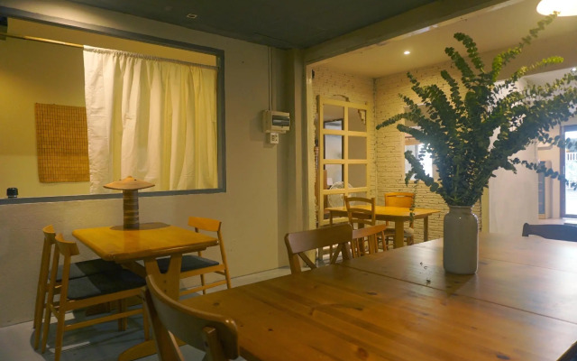 The Goose Cafe & Hostel