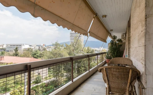 Spacious & Modern flat in Heart of Athens
