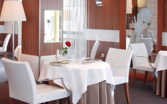 Relais & Châteaux L'Assiette Champenoise