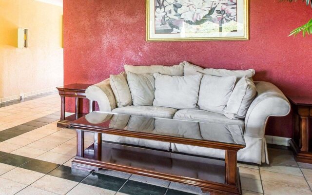 Econo Lodge Union City - Atlanta South