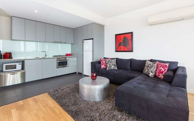 Executive Apartment With Bay Views