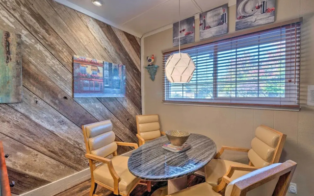 Luxurious Downtown Lodi Apartment in Wine Country!
