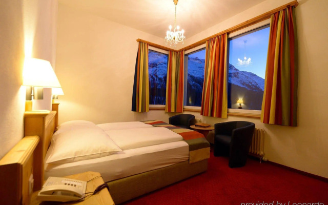 Hotel Waldhaus am See